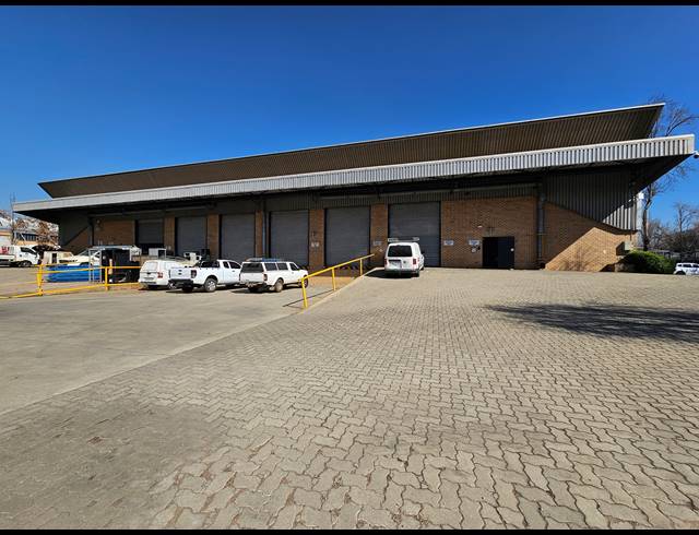 4,665M² WAREHOUSE TO LET IN LINBRO PARK